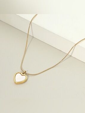 18K Gold Dipped Stainless Steel Mother of Pearl Heart Pendant Necklace